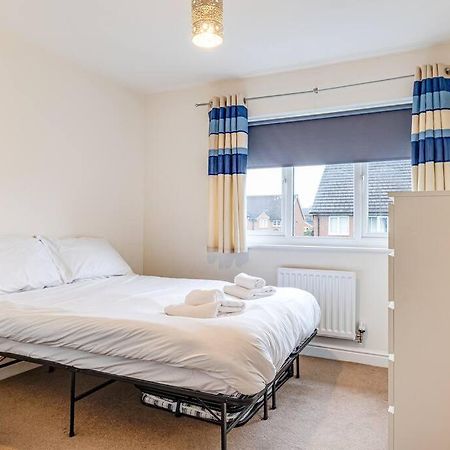 Cosy 2 Bedroom Home In Wigan Exterior foto