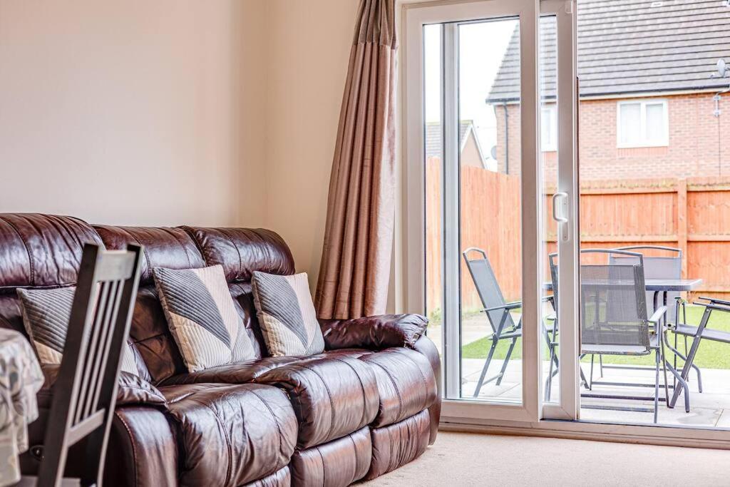 Cosy 2 Bedroom Home In Wigan Exterior foto