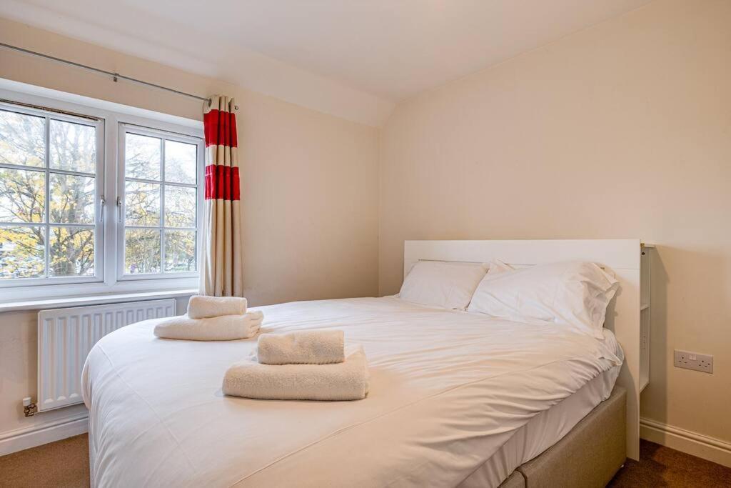 Cosy 2 Bedroom Home In Wigan Exterior foto